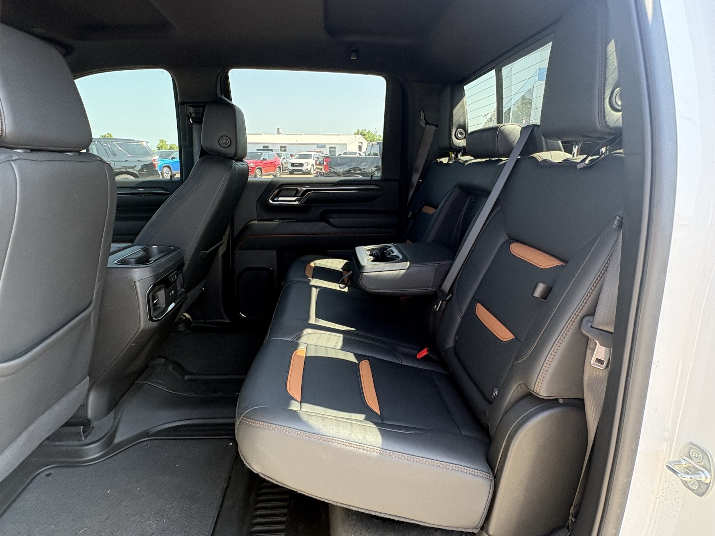 2024 GMC Sierra 2500HD AT4 - Photo 16