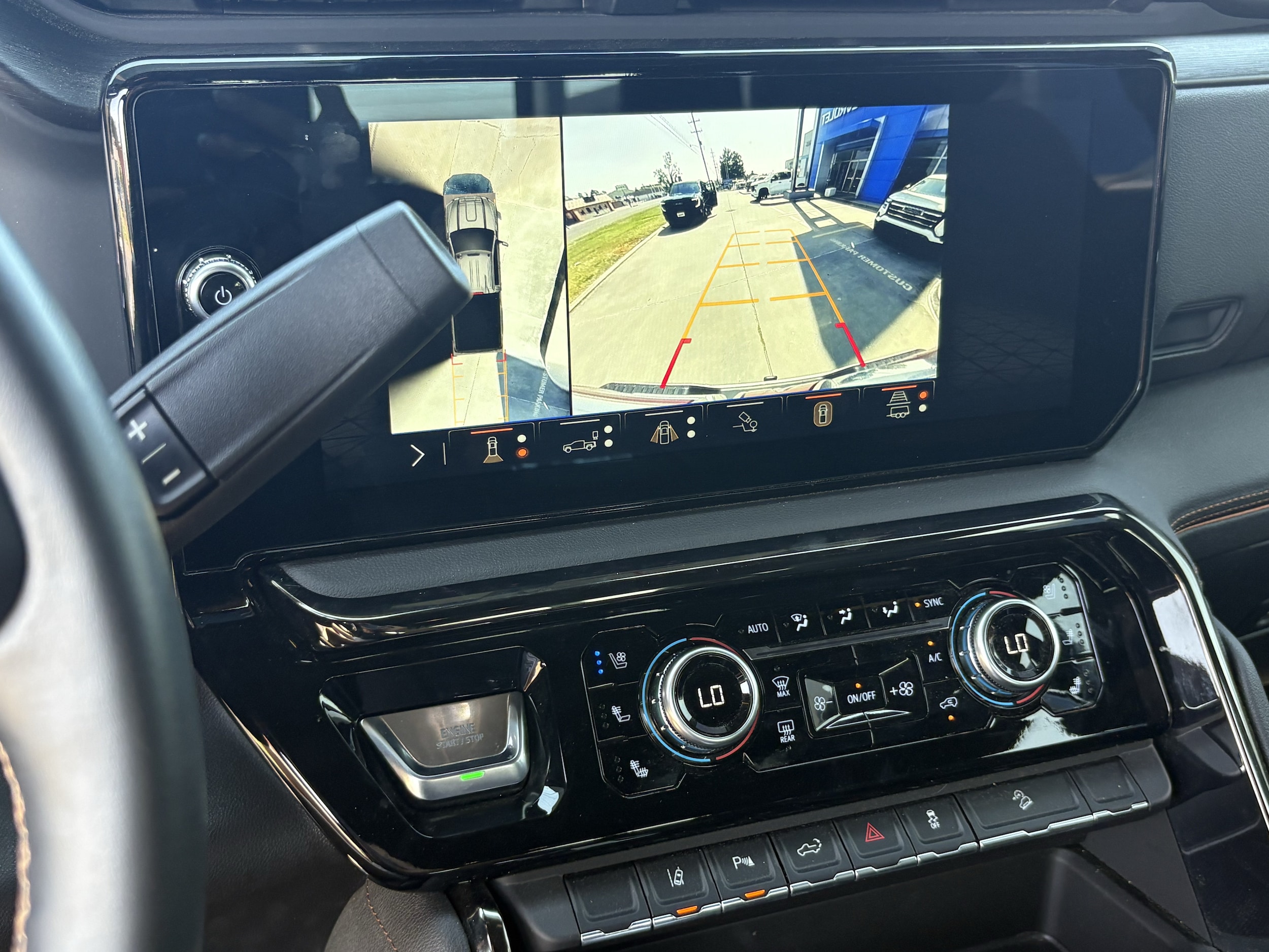 2024 GMC Sierra 2500HD AT4 - Photo 14