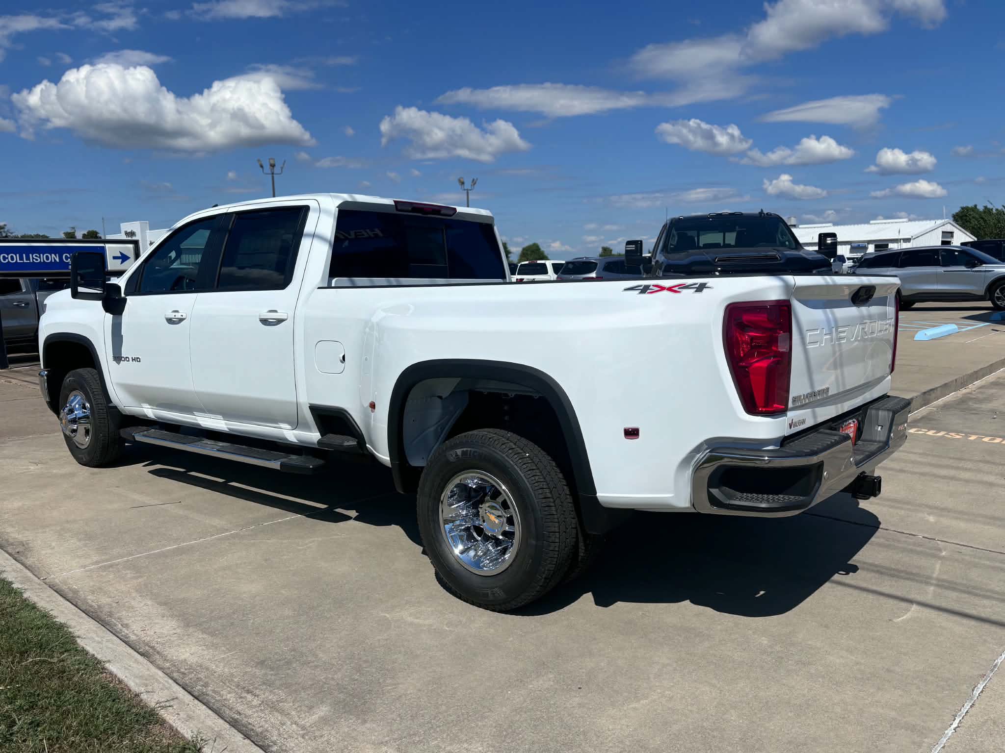New 2026 Chevrolet Silverado 3500 HD LT DRW Truck
