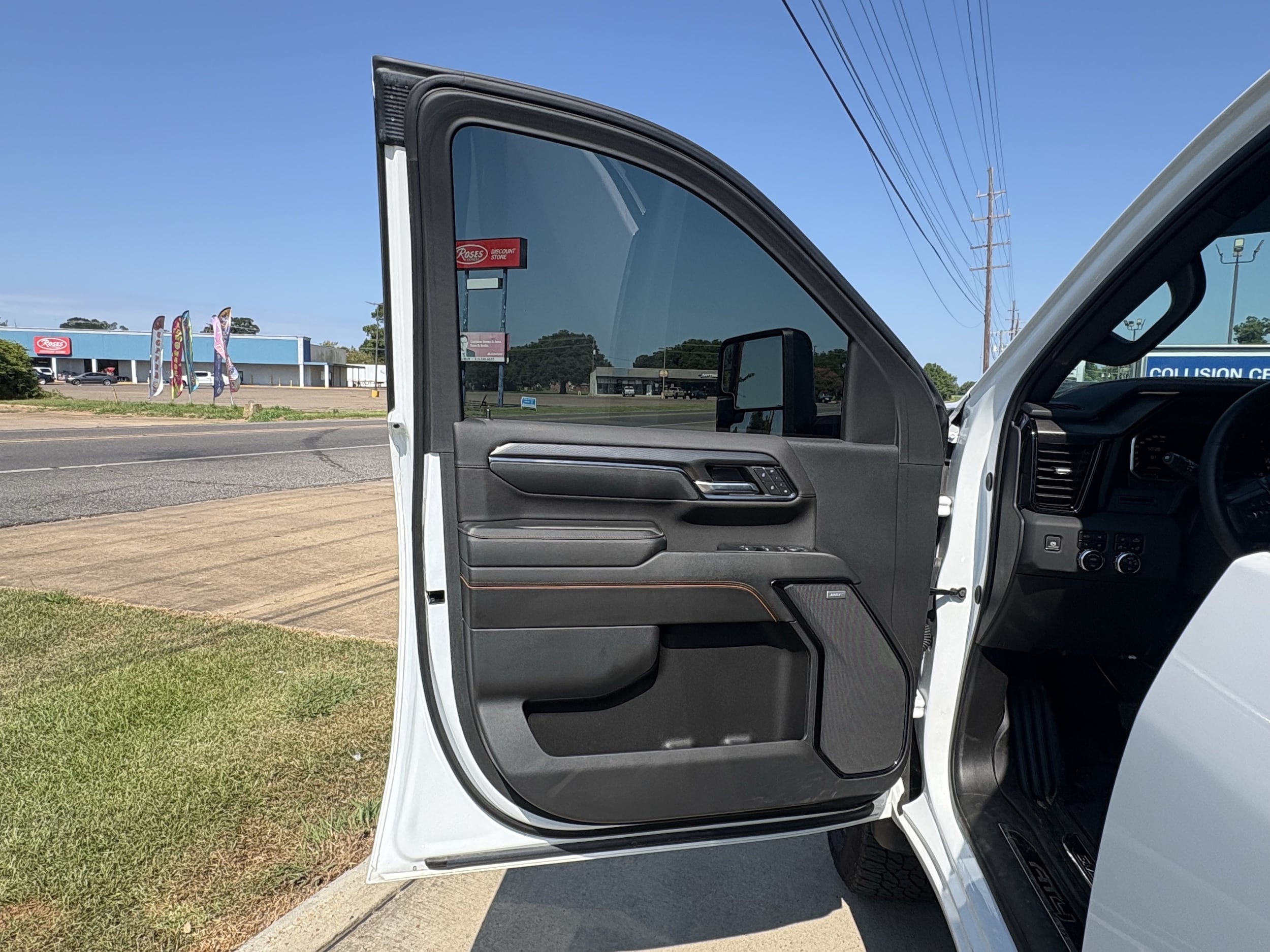 2024 GMC Sierra 2500HD AT4 - Photo 9