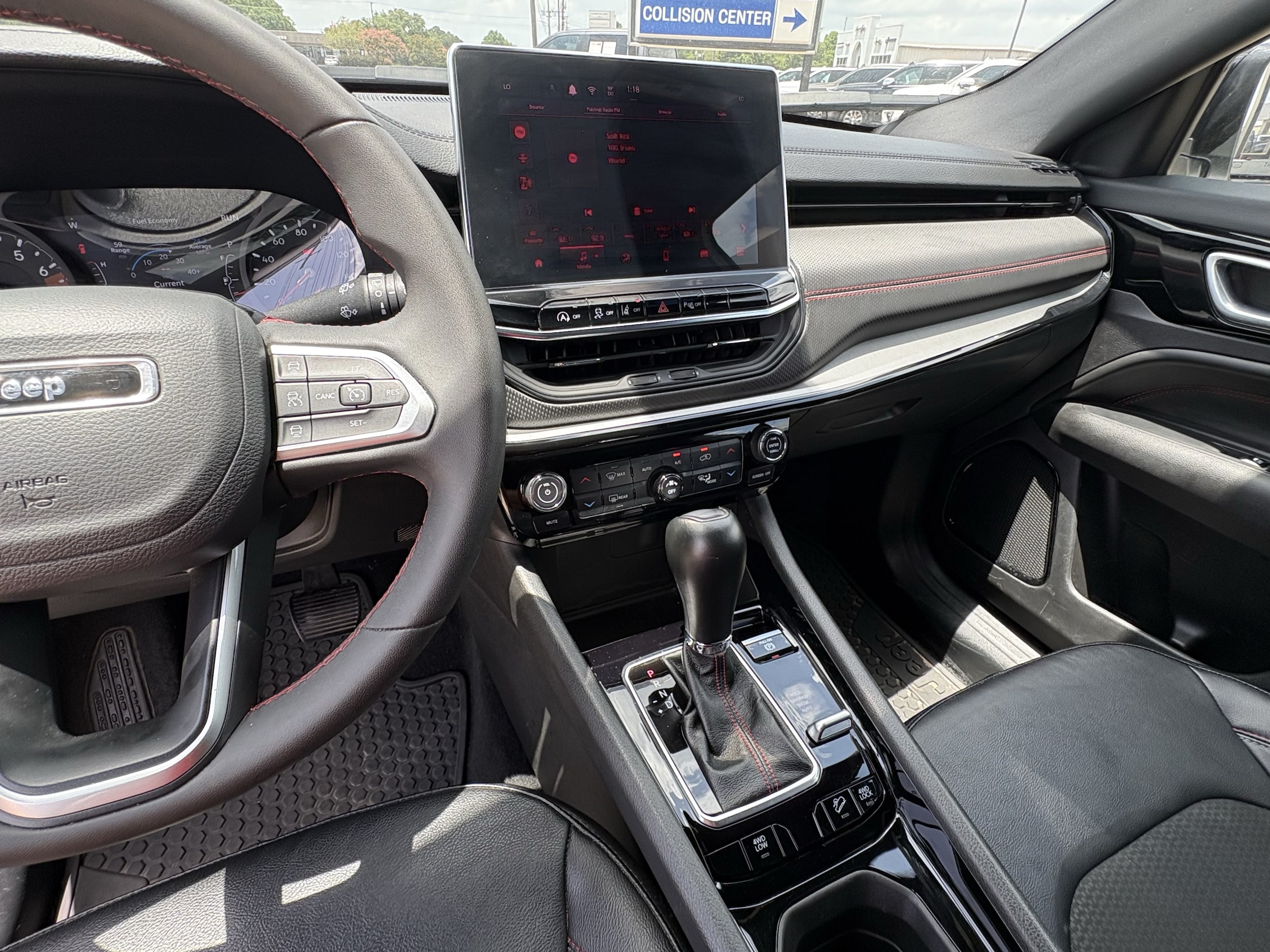 2025 Jeep Compass Trailhawk - Photo 12