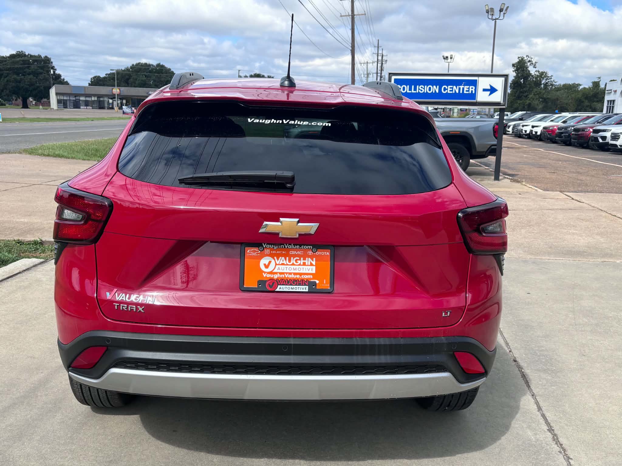 Used 2026 Chevrolet Trax LT SUV
