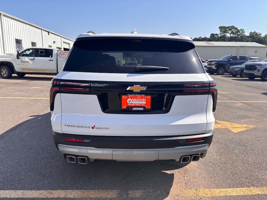 New 2027 Chevrolet Traverse LT SUV