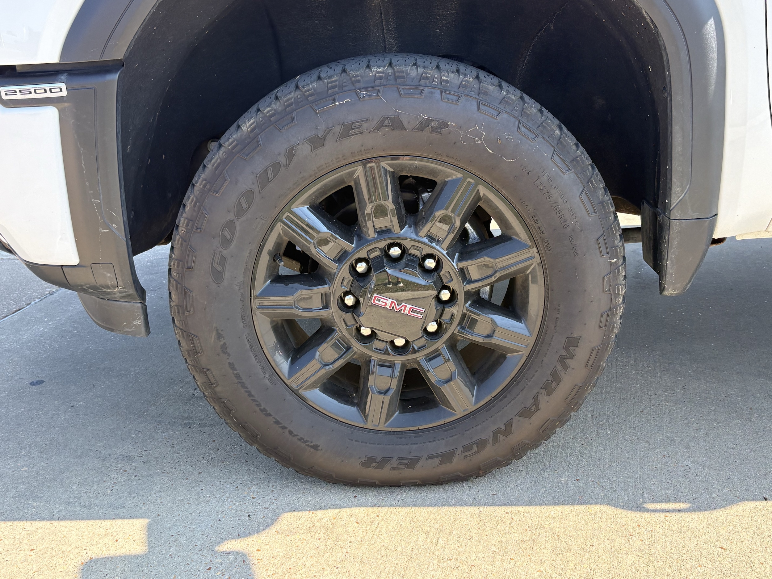 2024 GMC Sierra 2500HD AT4 - Photo 8