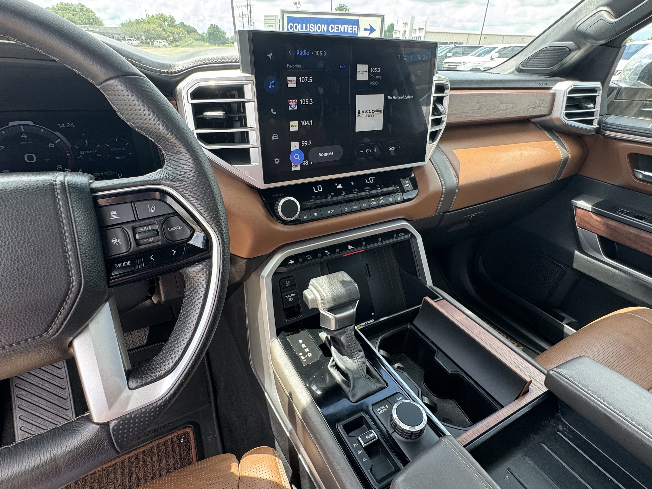 2025 Toyota Tundra 1794 Edition - Photo 13