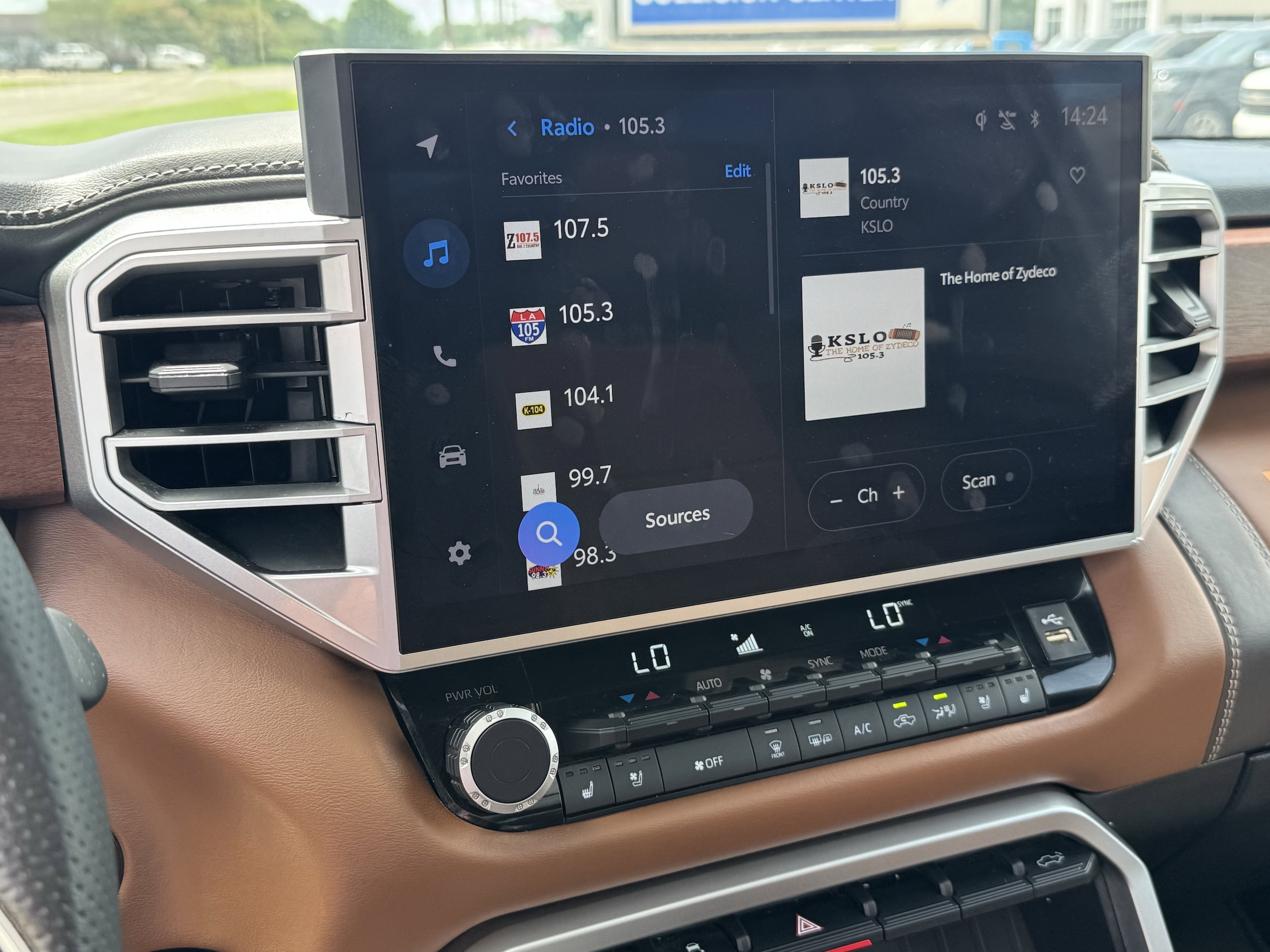 2025 Toyota Tundra 1794 Edition - Photo 14