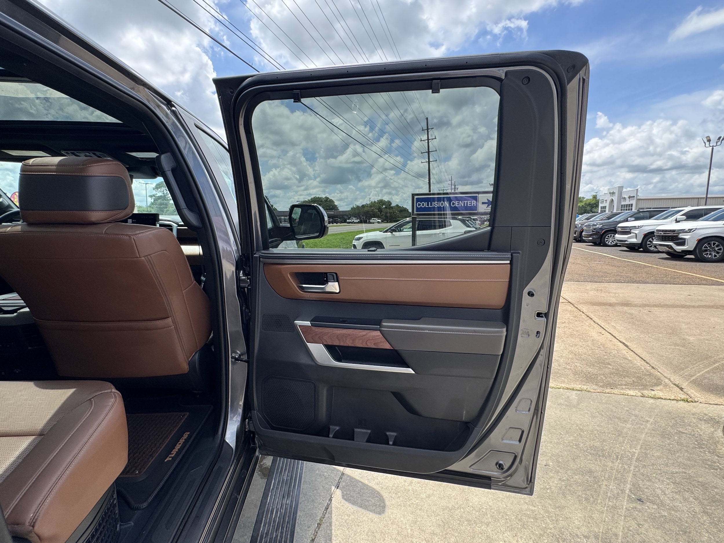2025 Toyota Tundra 1794 Edition - Photo 19