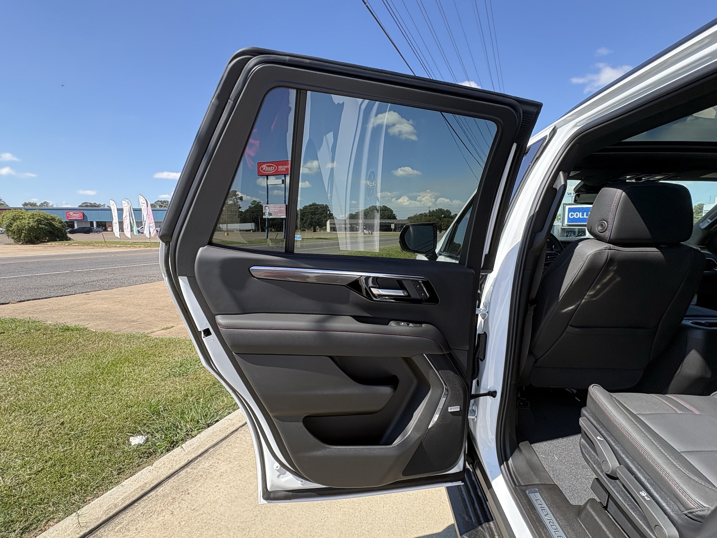 2027 Chevrolet Tahoe RST - Photo 15