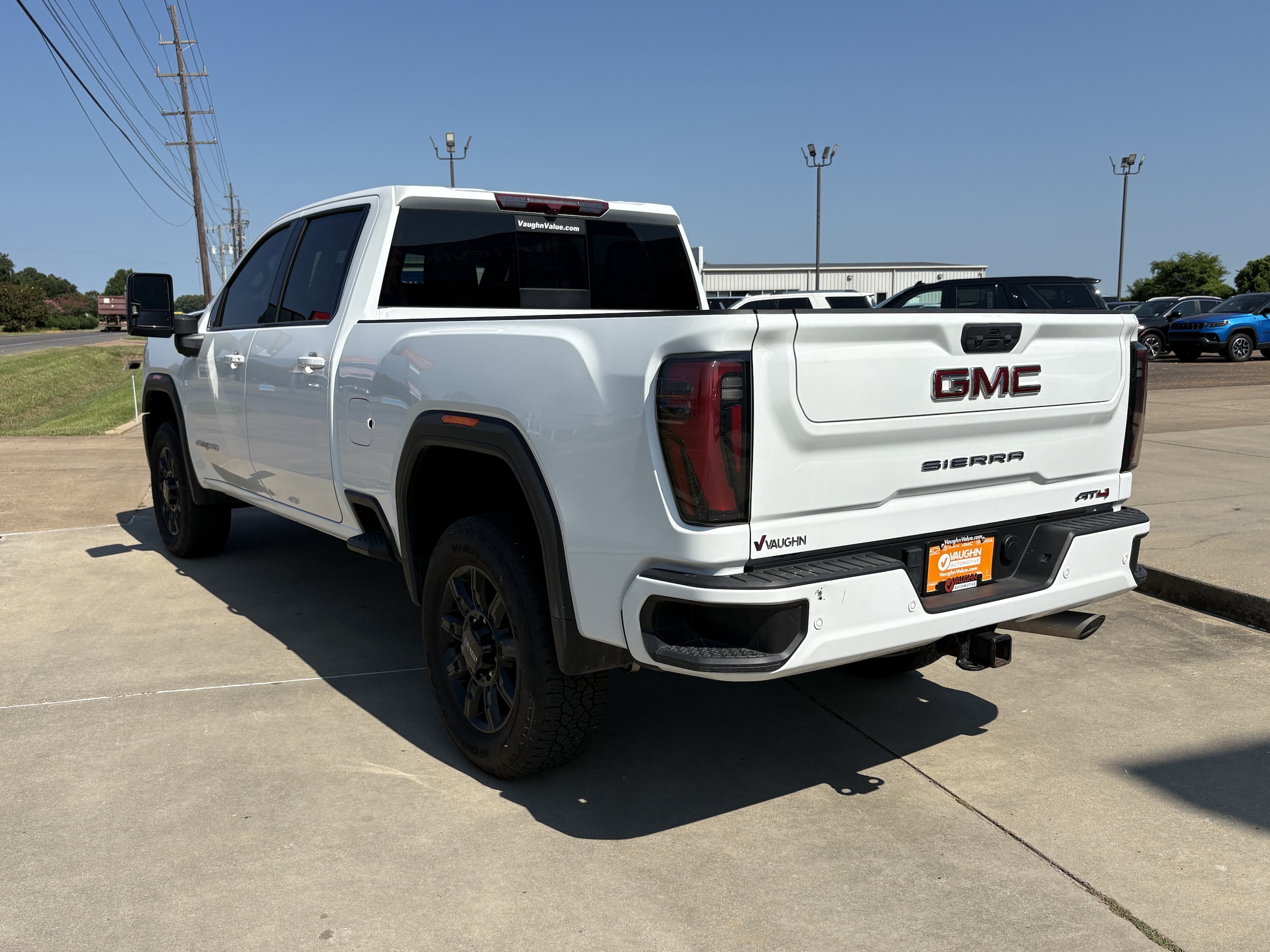 2024 GMC Sierra 2500HD AT4 - Photo 3