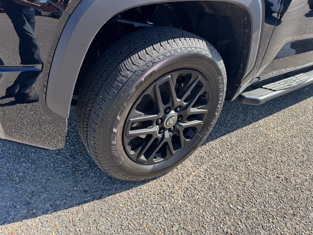 2026 Toyota Tundra SR5 - Photo 10