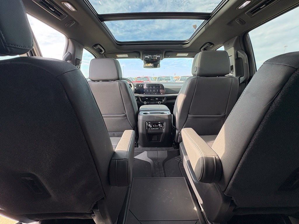 2027 Chevrolet Tahoe LT - Photo 18