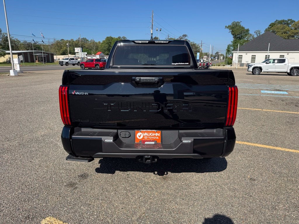 2026 Toyota Tundra SR5 - Photo 6