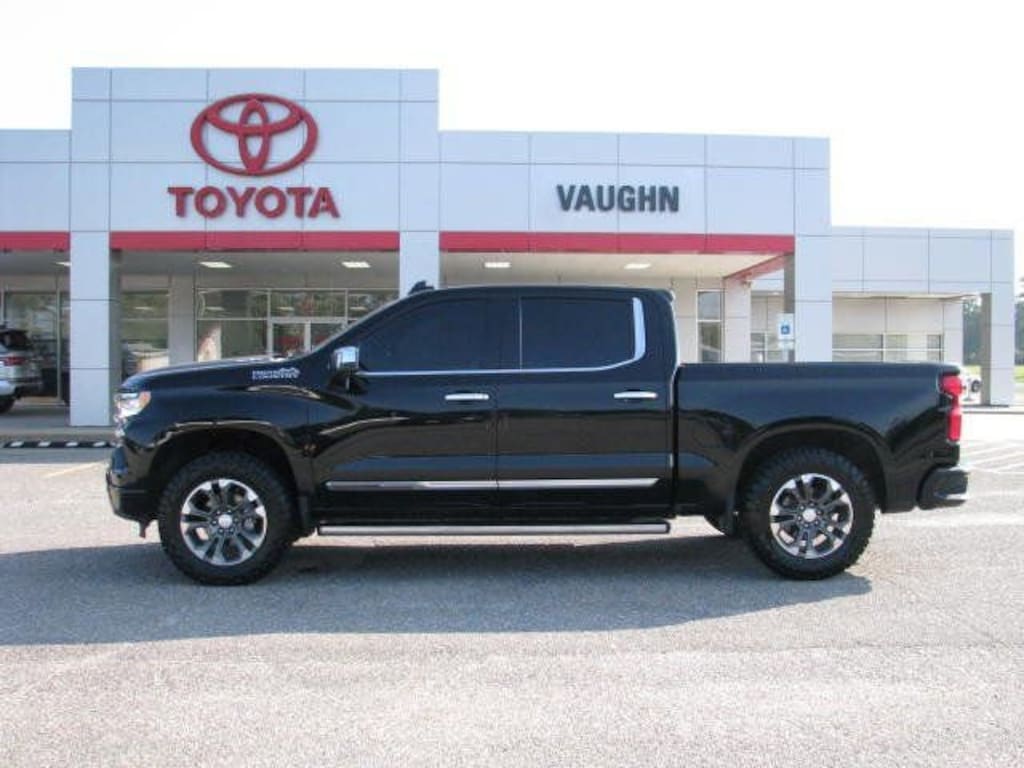 Used 2022 Chevrolet Silverado 1500 High Country Truck Crew Cab