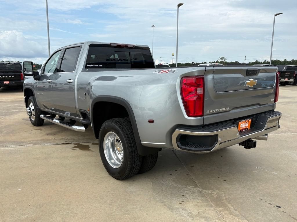 2026 Chevrolet Silverado 3500 HD LTZ - Photo 3