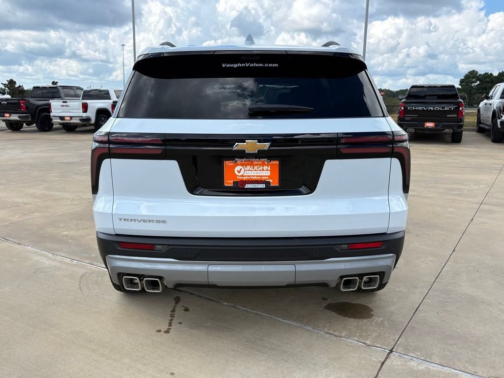 New 2027 Chevrolet Traverse LT SUV