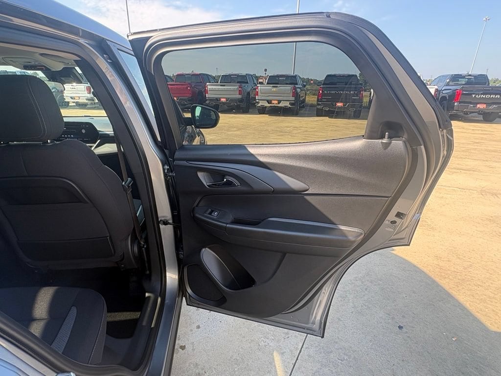 2026 Chevrolet Trailblazer LS - Photo 18