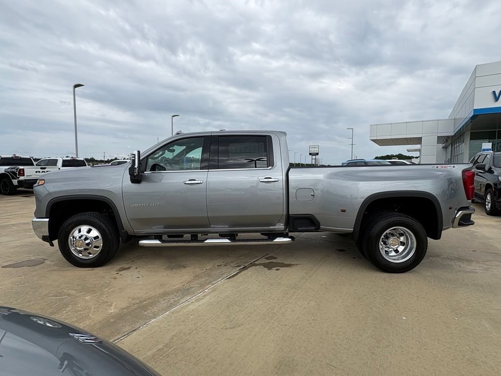 2026 Chevrolet Silverado 3500 HD LTZ - Photo 2