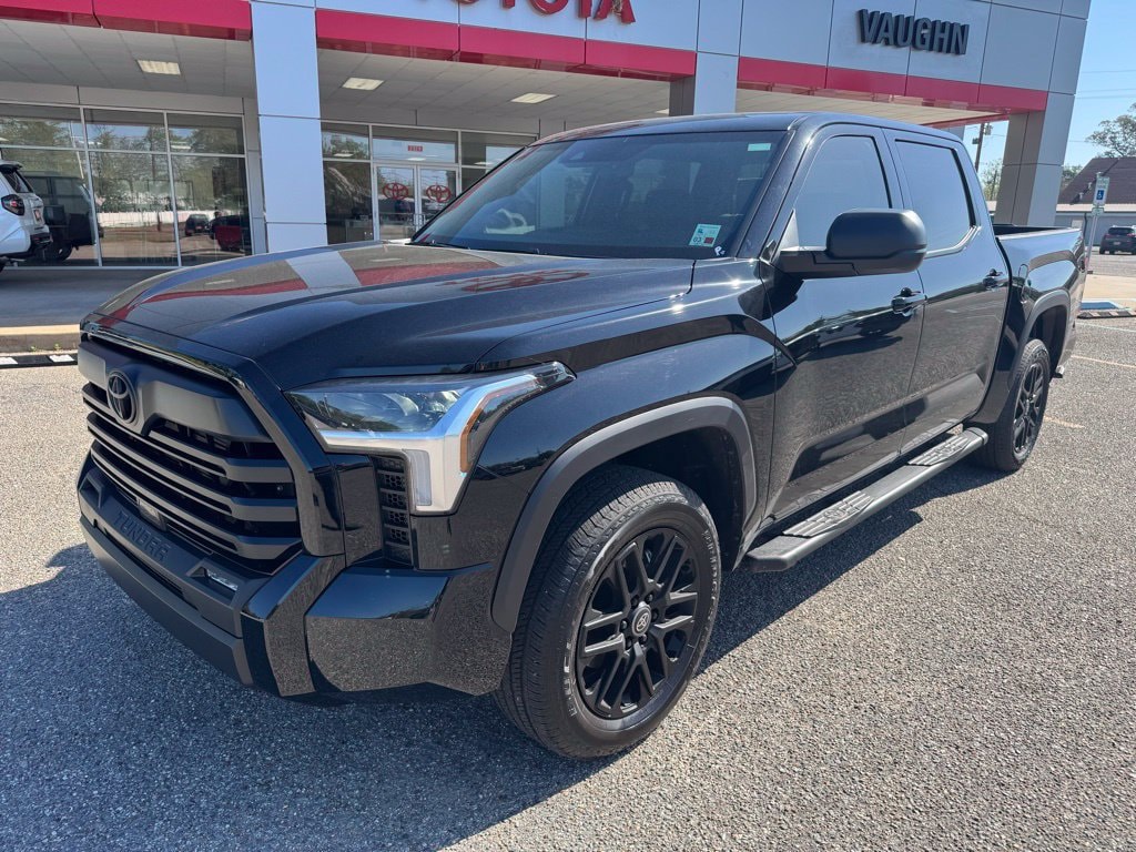 2026 Toyota Tundra SR5 - Photo 9