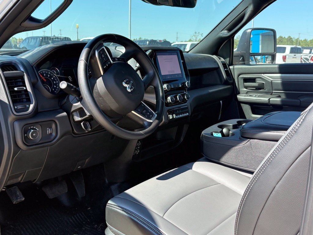 2025 RAM Ram 3500 Chassis Cab Tradesman - Photo 11