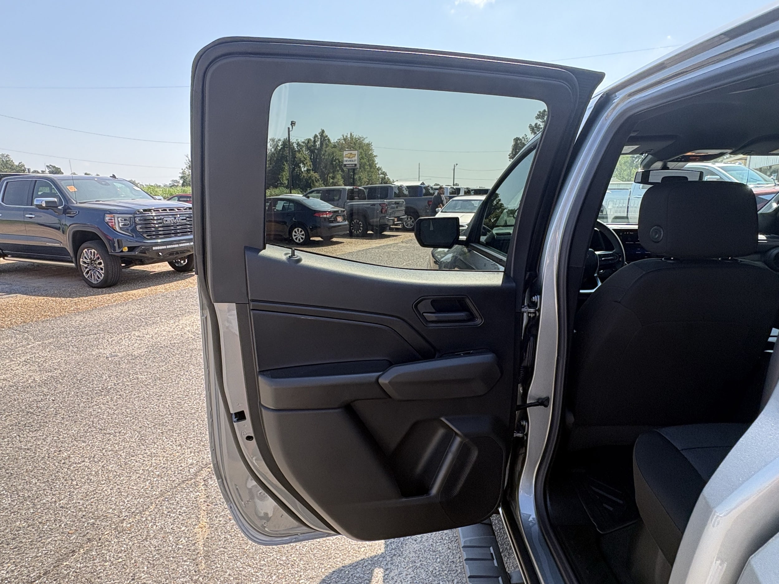 2026 Chevrolet Colorado Work Truck - Photo 15
