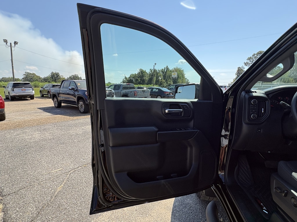 New 2026 Chevrolet Silverado 1500 Custom Trail Boss Truck Crew Cab