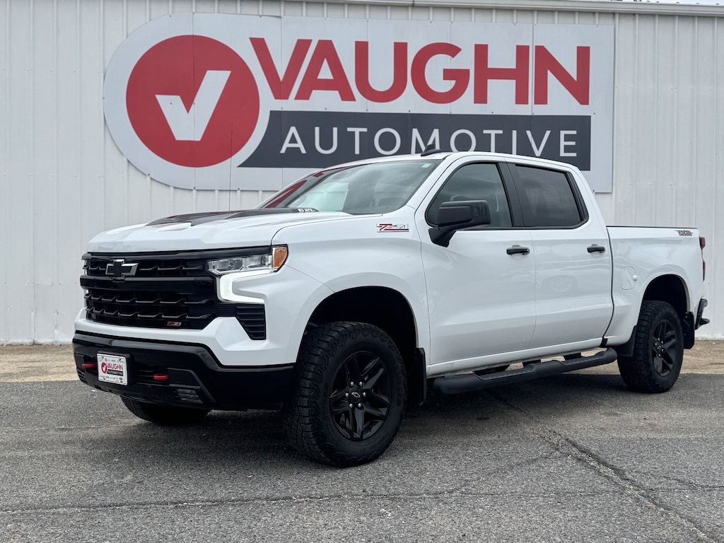 Used 2024 Chevrolet Silverado 1500 LT Trail Boss Truck Crew Cab