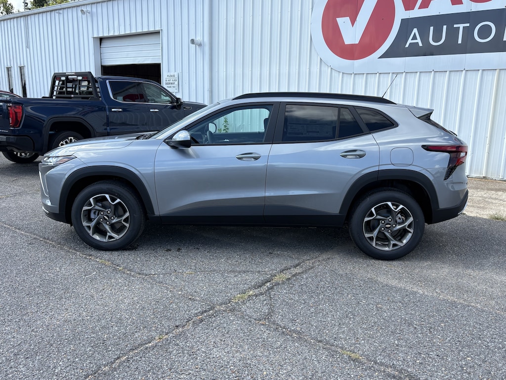 New 2026 Chevrolet Trax LT SUV