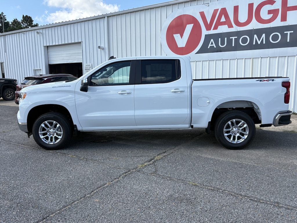 New 2026 Chevrolet Silverado 1500 LT Truck Crew Cab