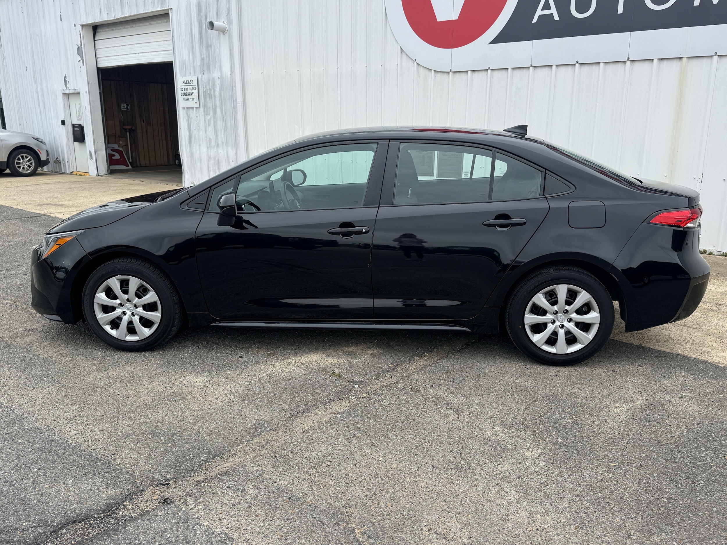 Used 2024 Toyota Corolla LE with VIN 5YFB4MDEXRP135340 for sale in Lecompte, LA