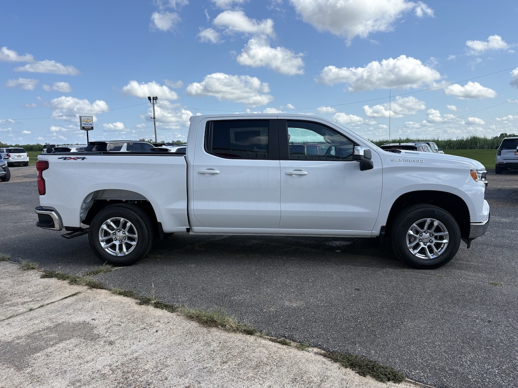 New 2026 Chevrolet Silverado 1500 LT Truck Crew Cab