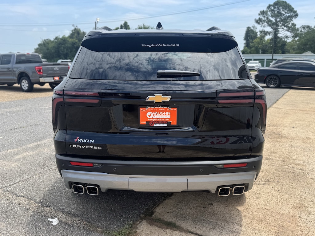 New 2025 Chevrolet Traverse LT SUV