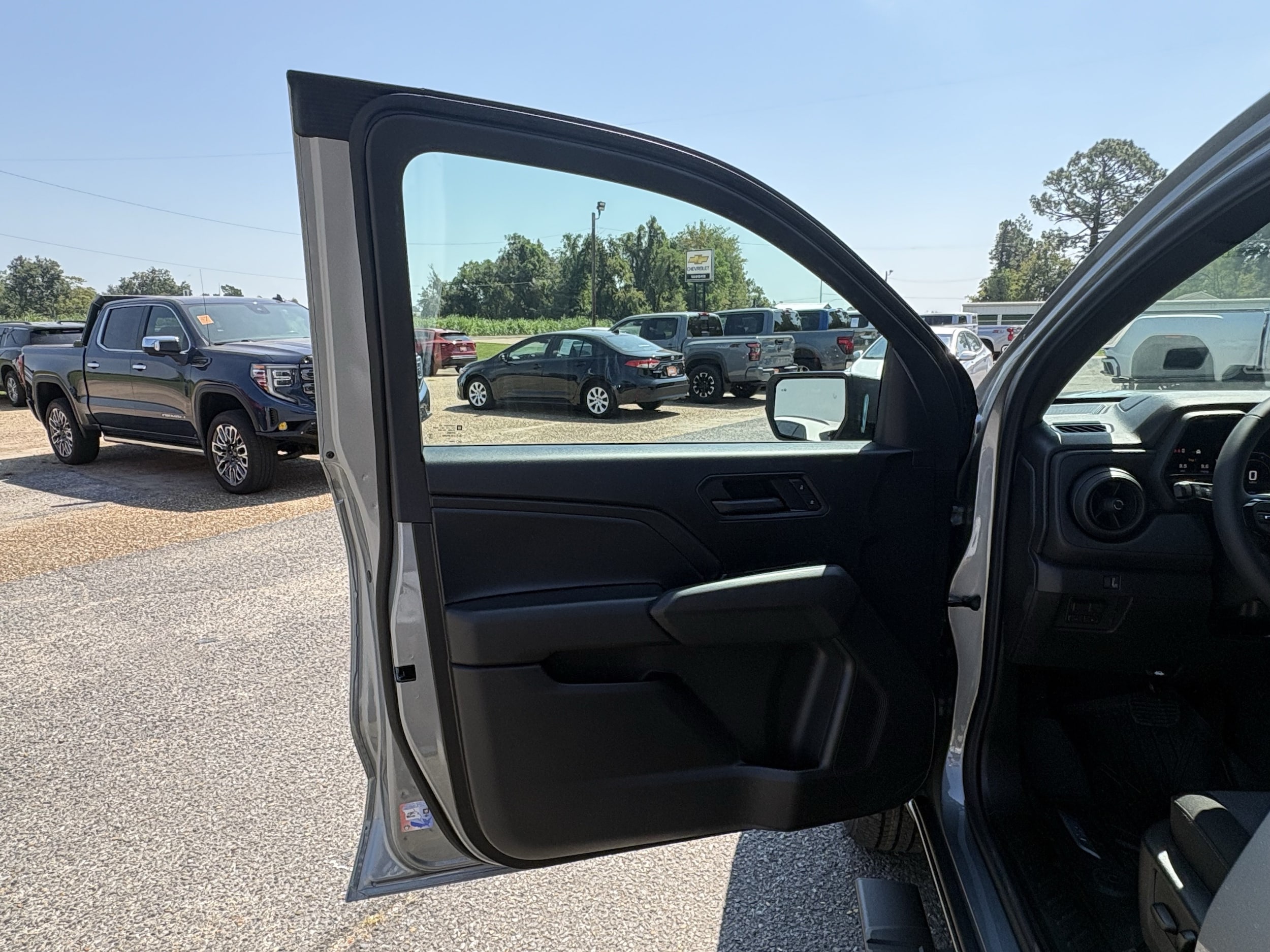 2026 Chevrolet Colorado Work Truck - Photo 9