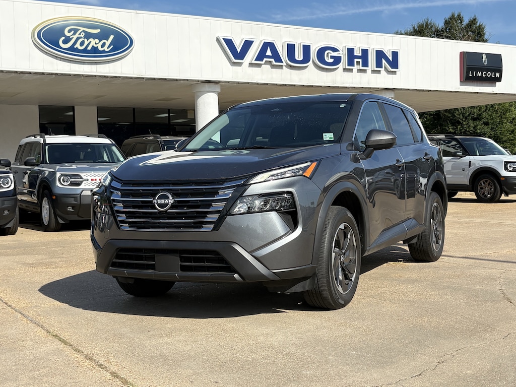 Used 2025 Nissan Rogue SV SUV