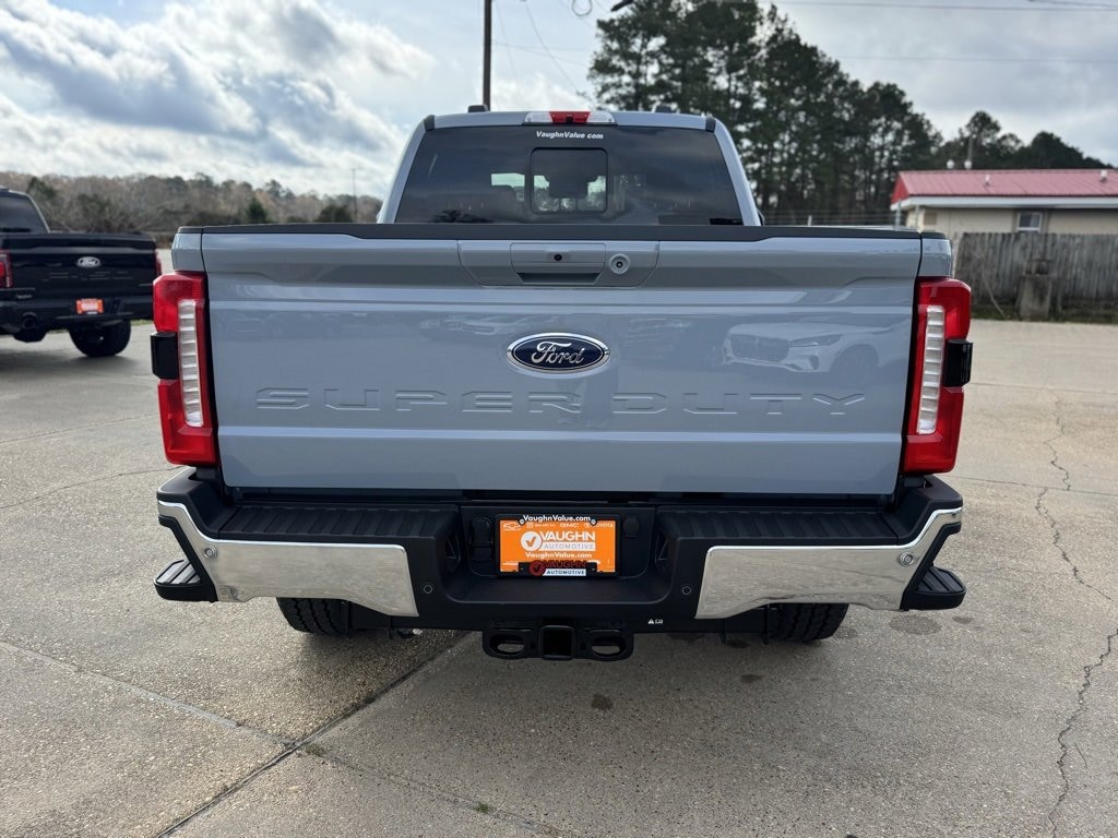 New 2026 Ford Super Duty F-350 SRW Lariat Truck Crew Cab