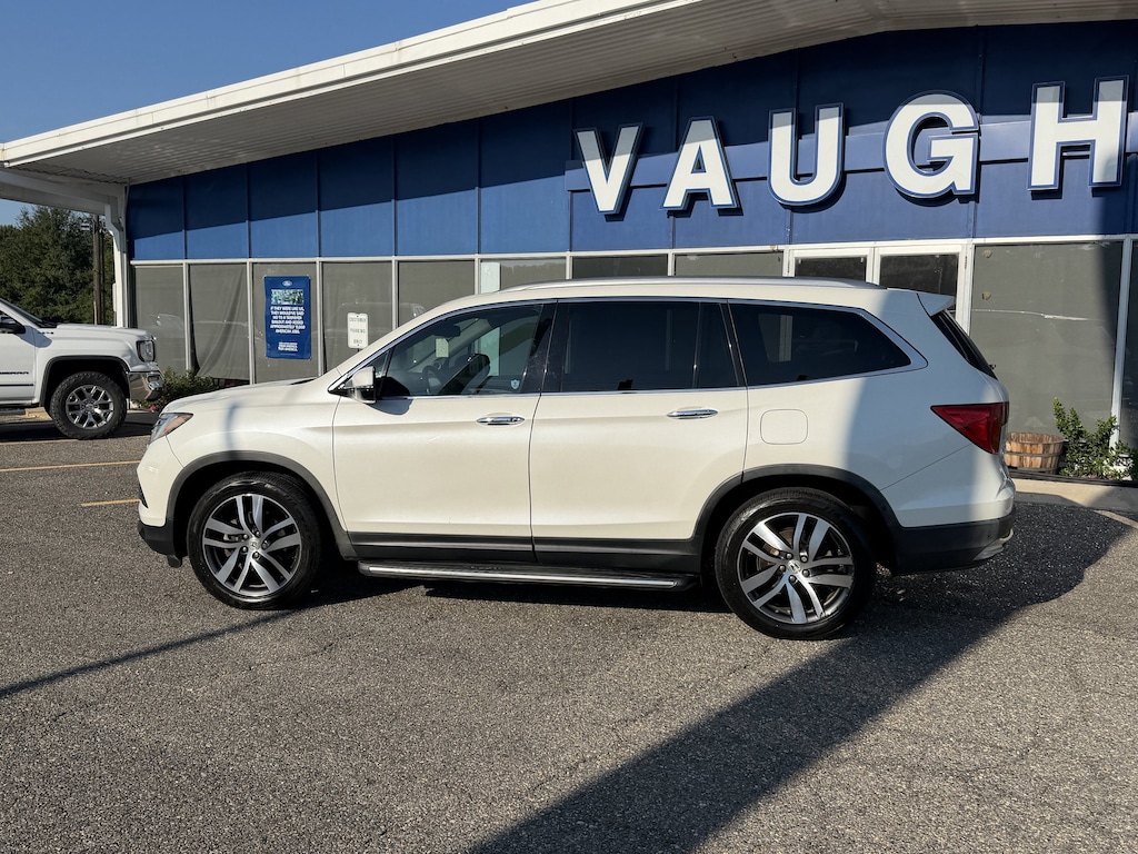 Used 2017 Honda Pilot Elite AWD SUV