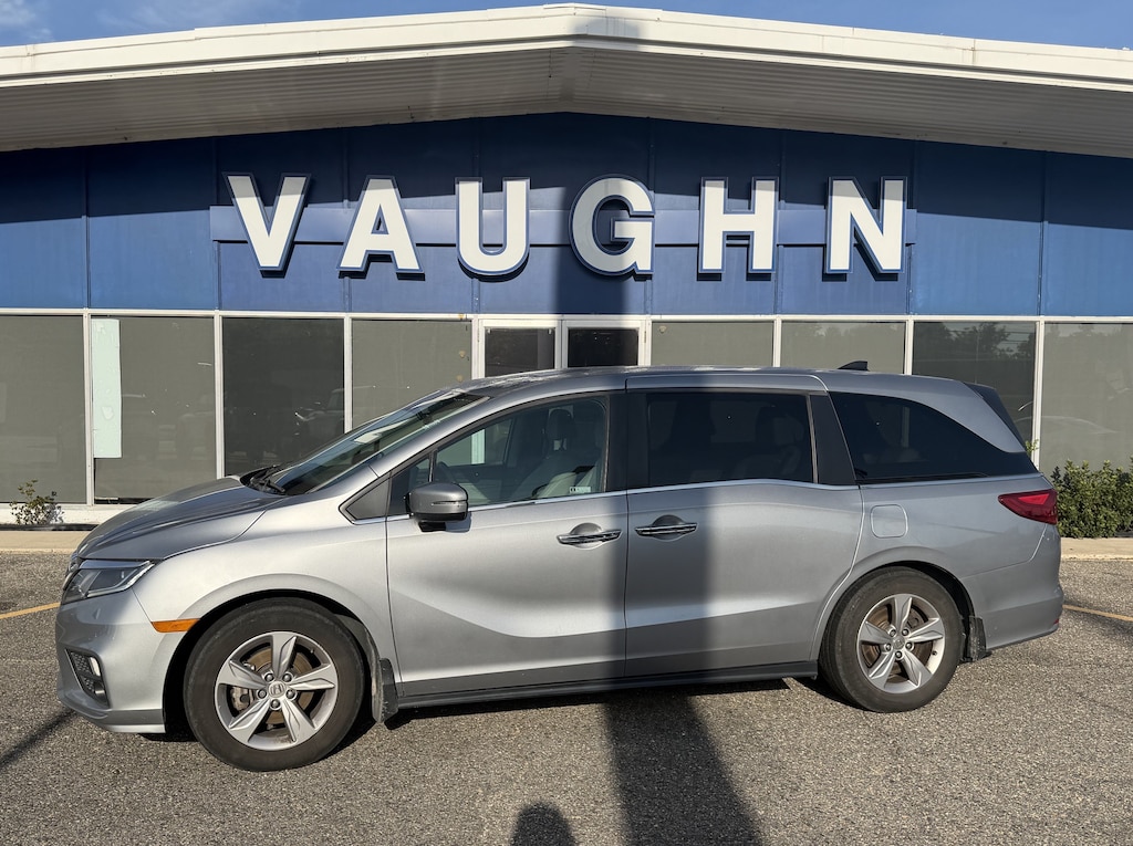 Used 2018 Honda Odyssey EX-L w/Navigation & RES Van