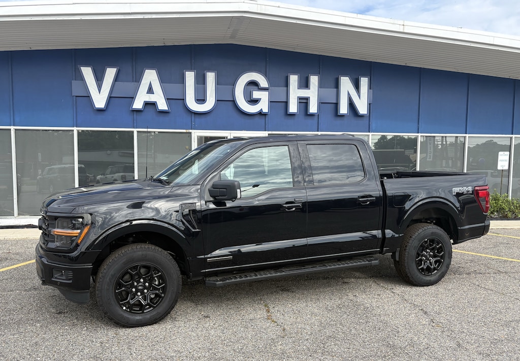 New 2025 Ford F-150 XLT Truck SuperCrew Cab
