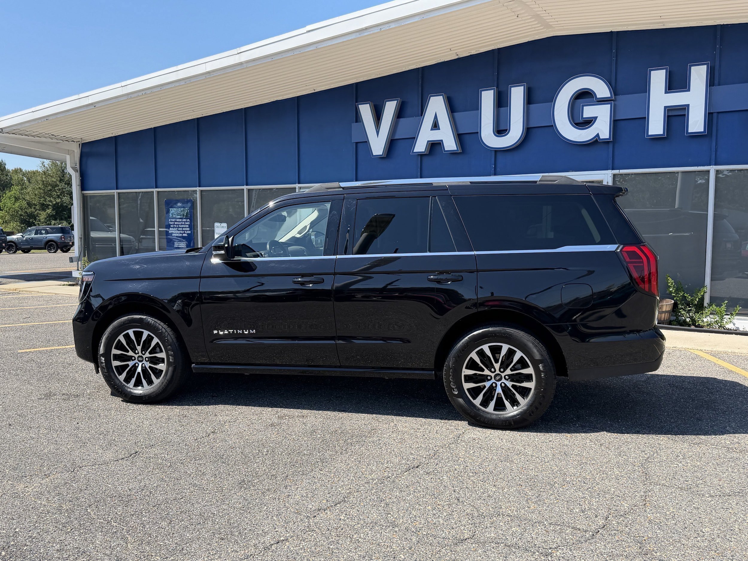 Used 2025 Ford Expedition Platinum SUV