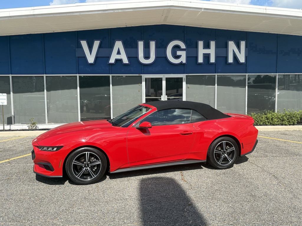 Used 2025 Ford Mustang Convertible