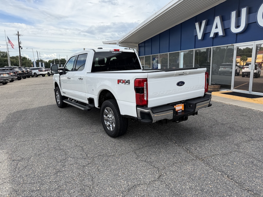 New 2026 Ford Super Duty F-250 SRW Lariat Fx4 Truck Crew Cab