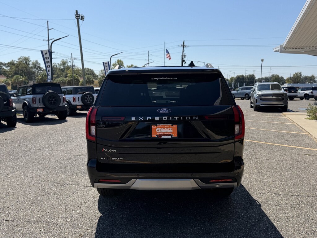 Used 2025 Ford Expedition Platinum SUV