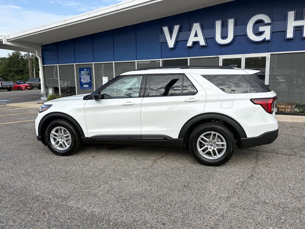 New 2026 Ford Explorer Active w/200A Pkg SUV