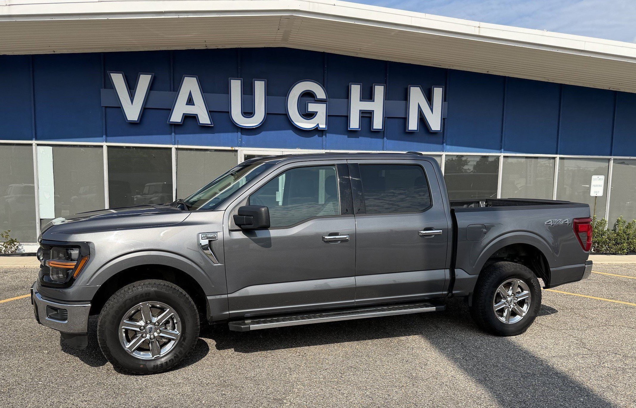 2025 Ford F-150 XLT