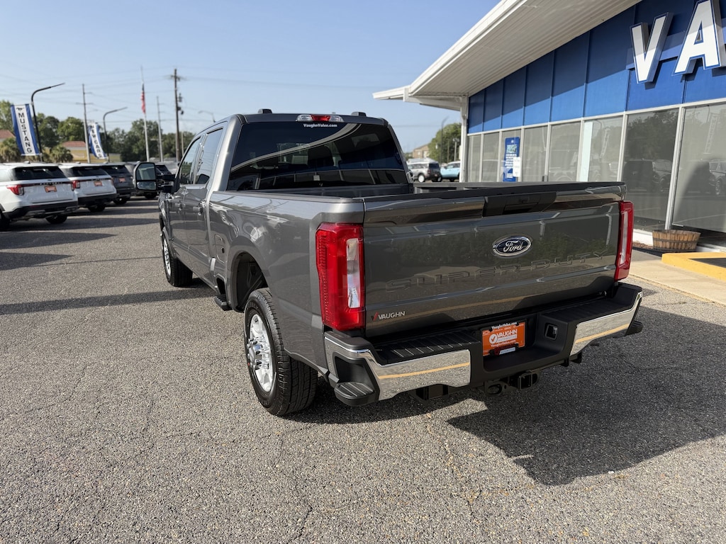 New 2026 Ford Super Duty F-350 SRW XLT Truck Crew Cab