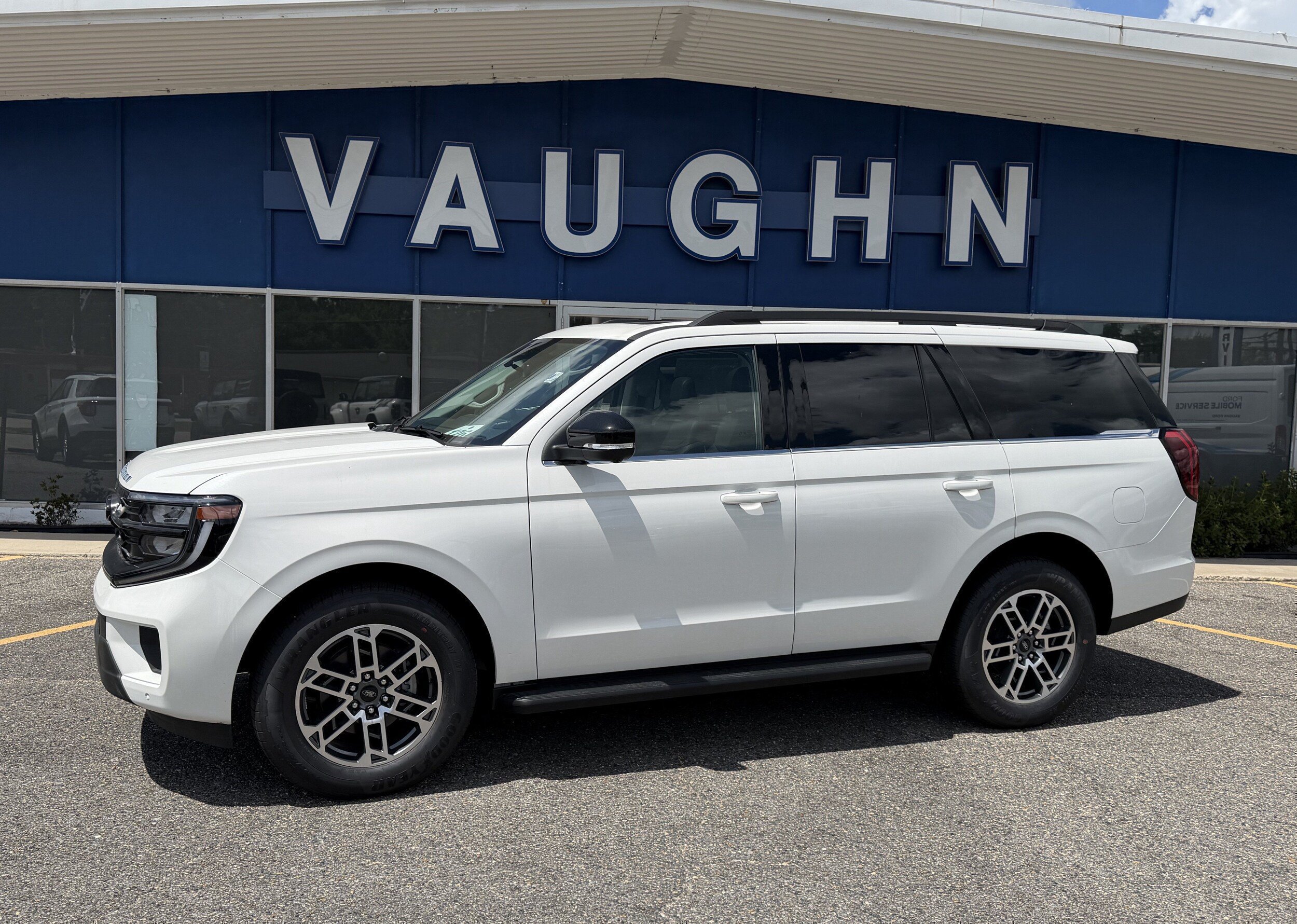 New 2026 Ford Expedition Active SUV