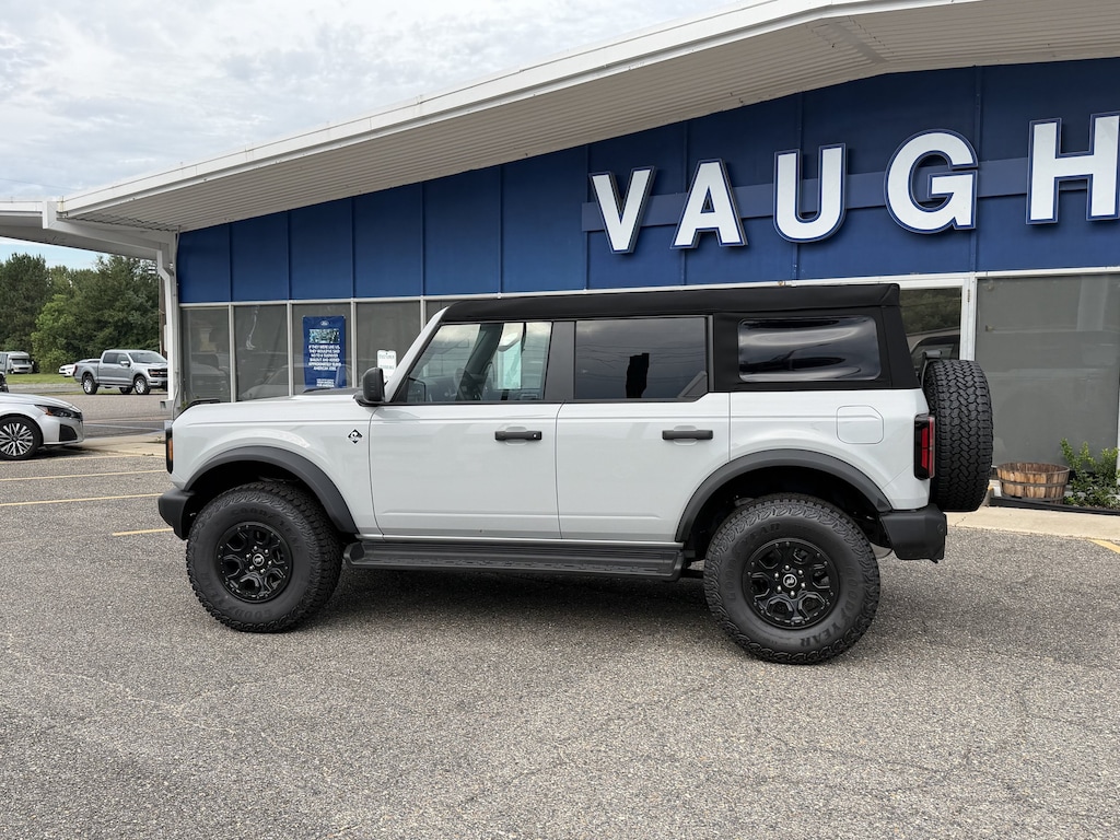 New 2026 Ford Bronco Outer Banks SUV