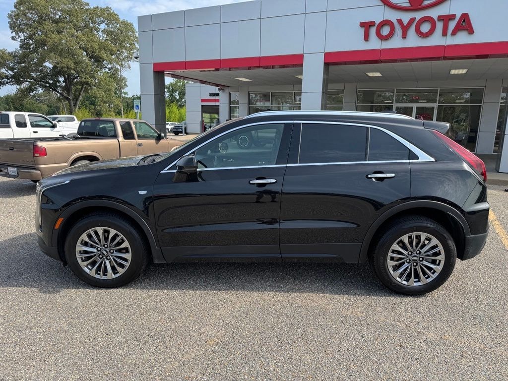 Used 2025 Cadillac XT4 Premium Luxury SUV
