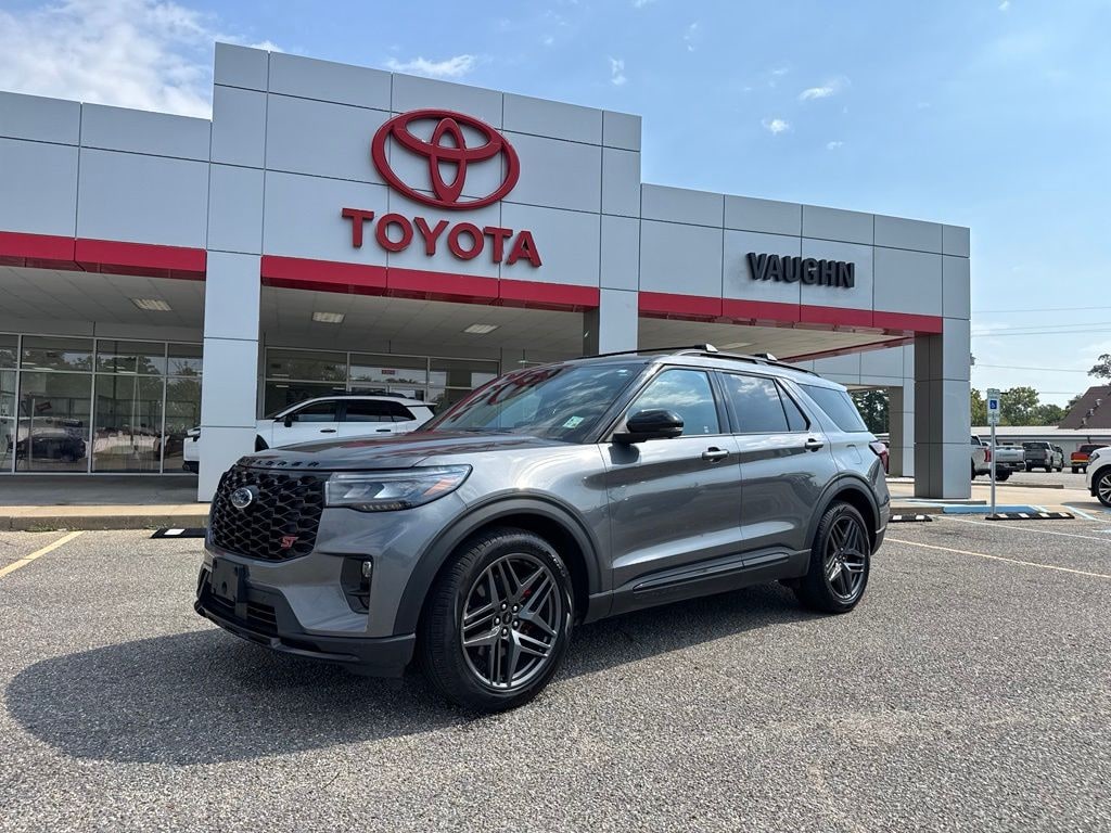Used 2025 Ford Explorer ST SUV