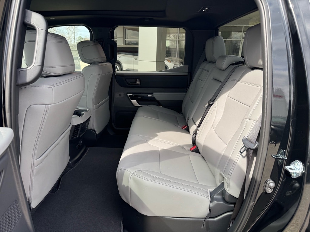 2026 Toyota Tundra Limited - Photo 12