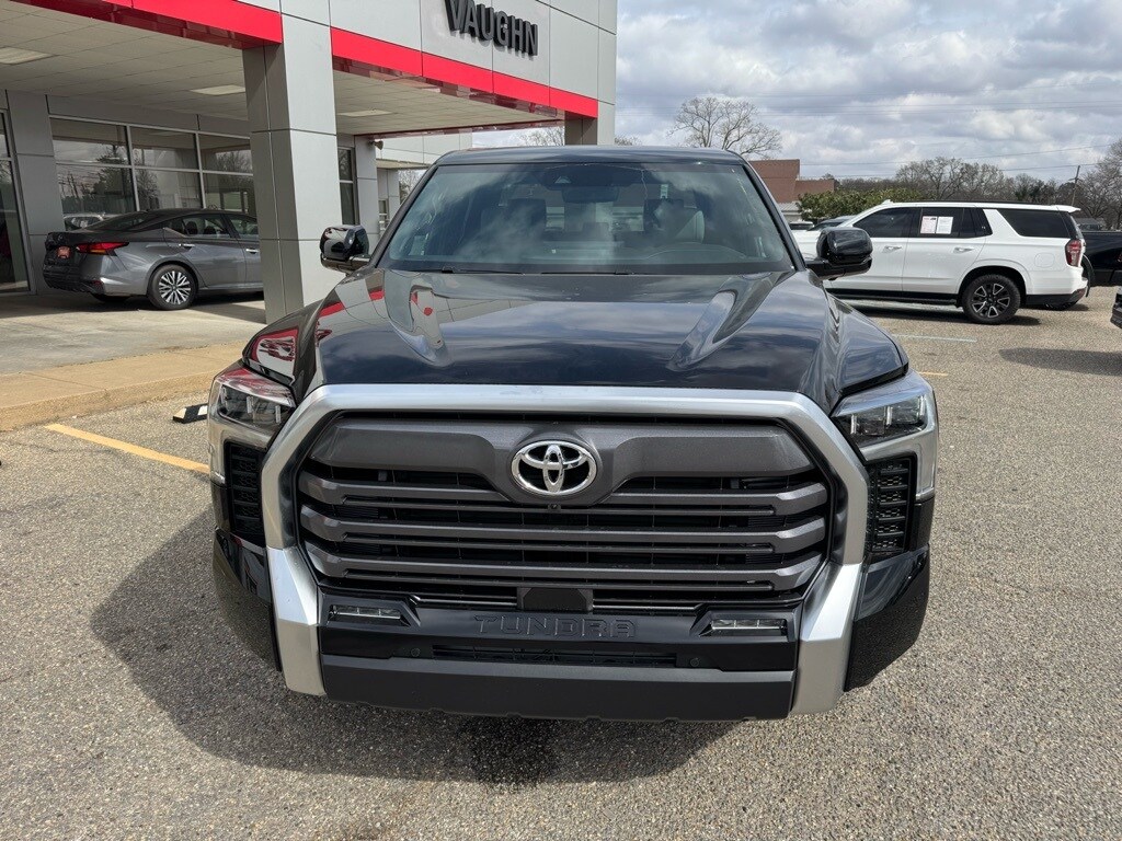 2026 Toyota Tundra Limited - Photo 3